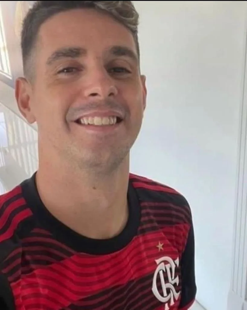 Oscar veste camisa do Flamengo e fica perto de reforçar clube por empréstimo