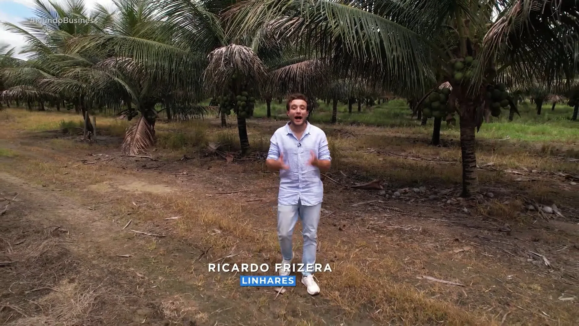 A produção na maior fábrica de água de coco do Espírito Santo, em Linhares