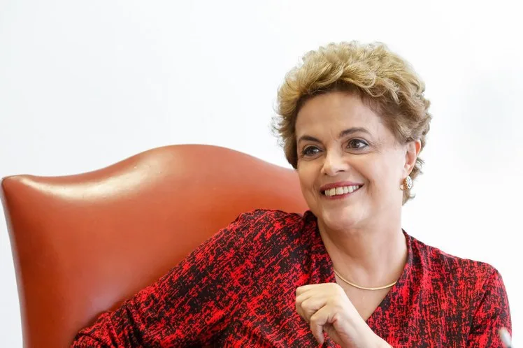 No varejo, governo diz ter votos para barrar afastamento de Dilma