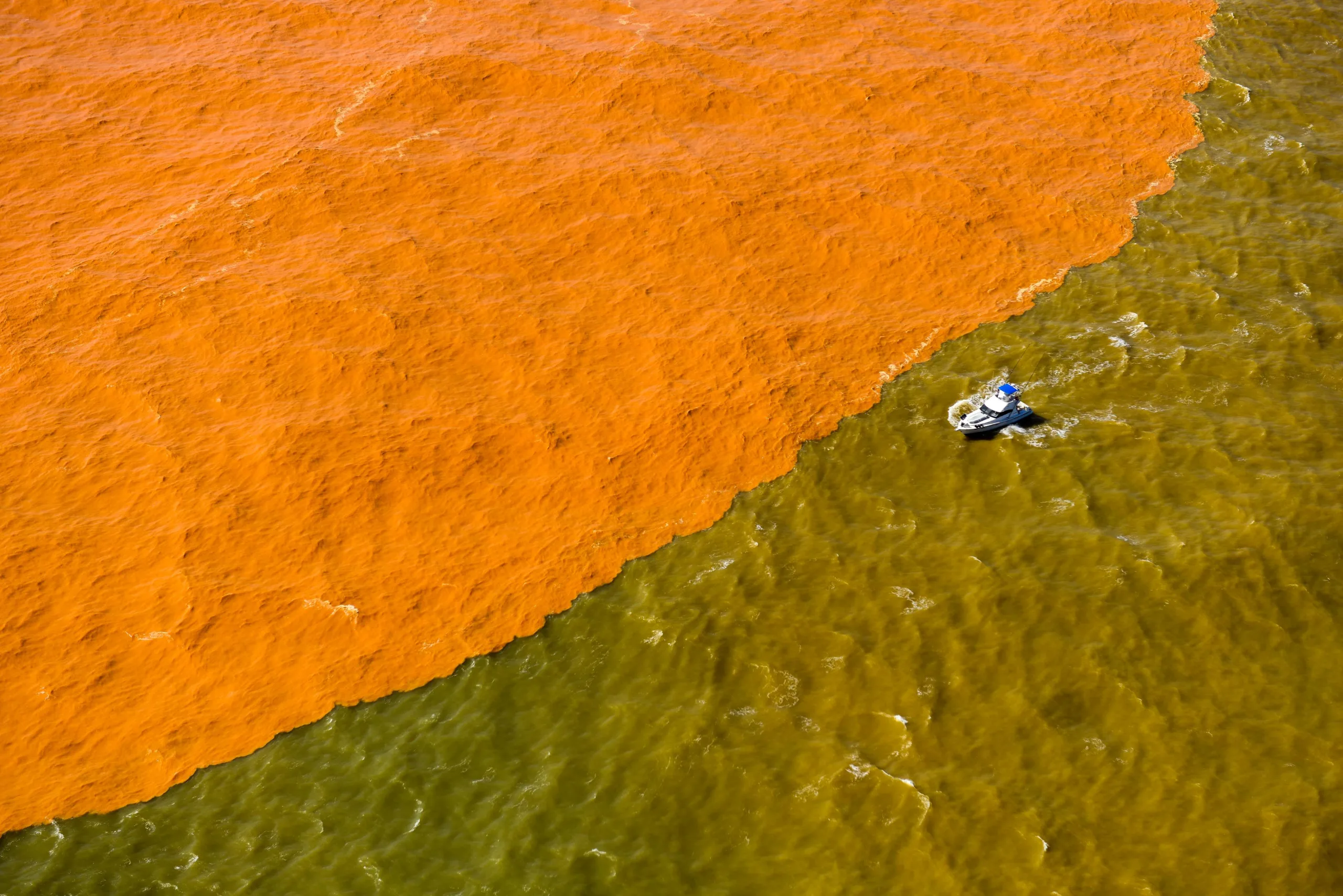 Exposição fotográfica relembra a maior tragédia ambiental do Brasil