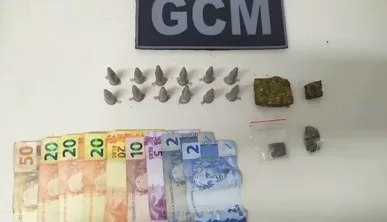 Homem preso com drogas tenta subornar agentes da Guarda Municipal para ser liberado