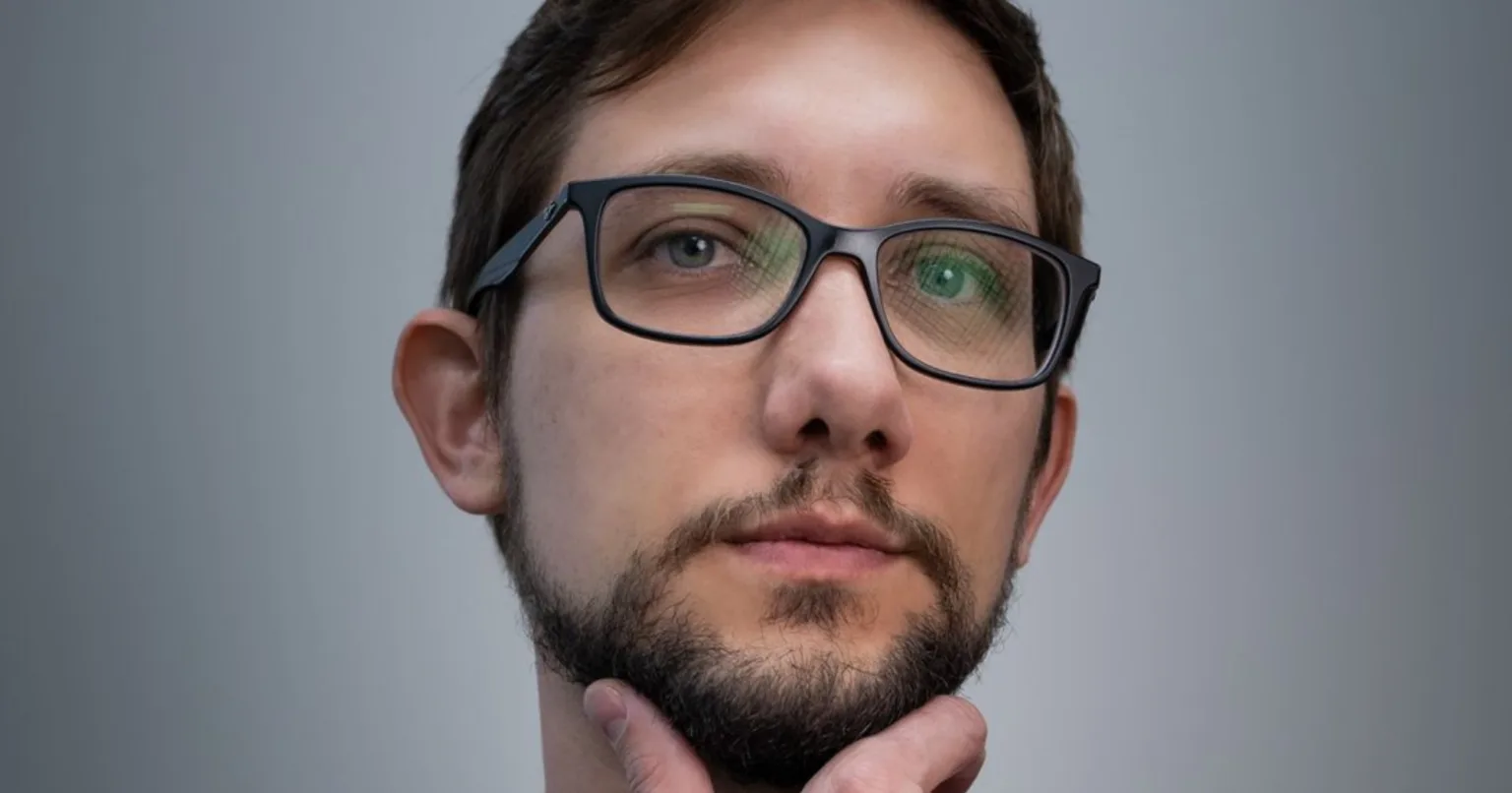 "Rei da importação": youtuber Paulo Socatelli faz sucesso com vídeos