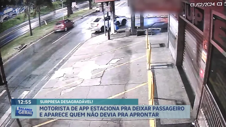 Motorista de app estaciona pra deixar passageiro e aparece quem não devia pra aprontar