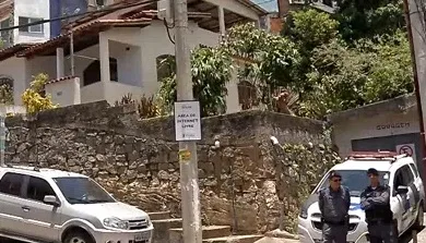 Jovem é baleado e pede ajuda à Polícia Militar em Vitória