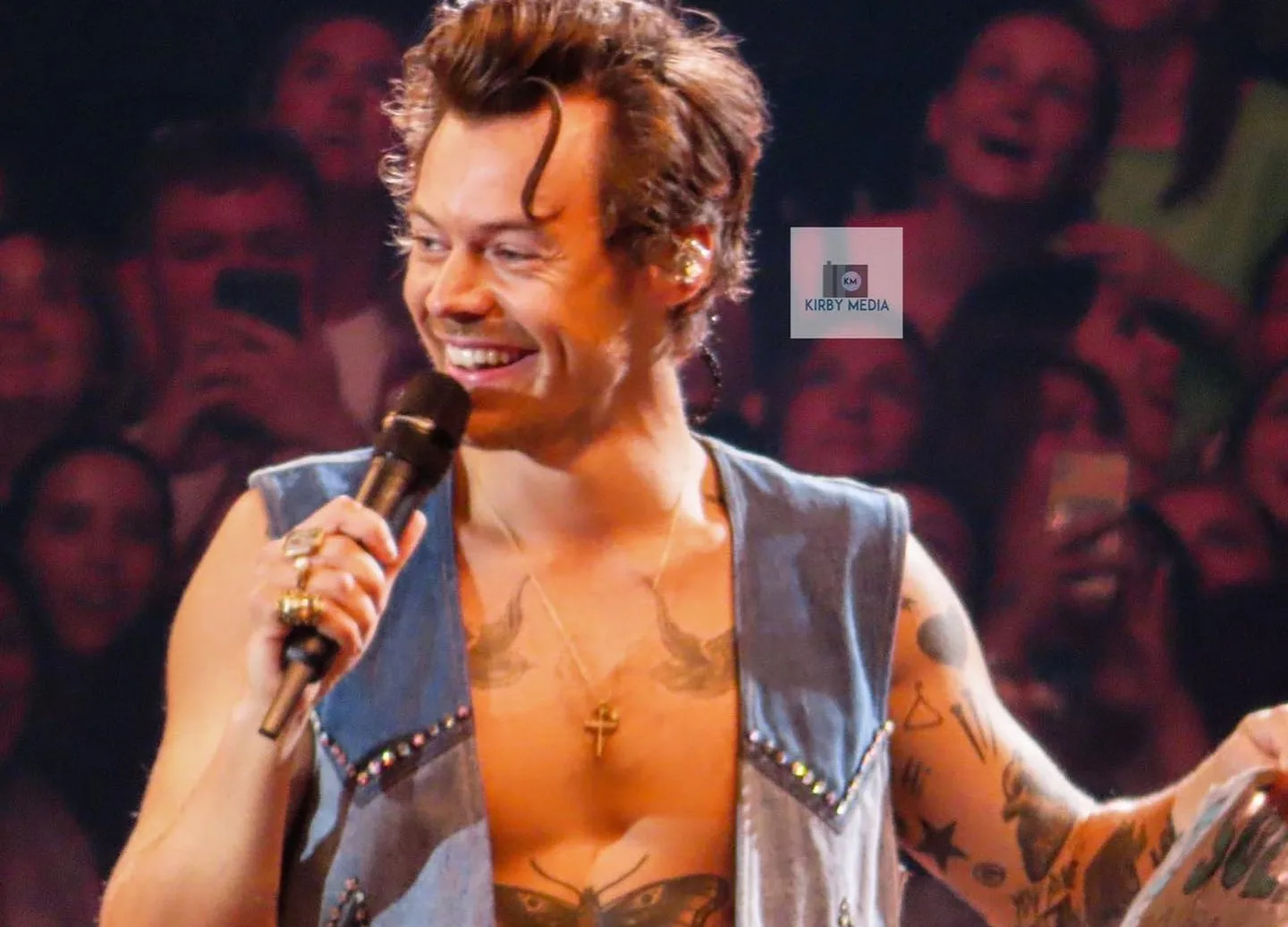 Harry Styles abre o jogo e revela se One Direction pode voltar