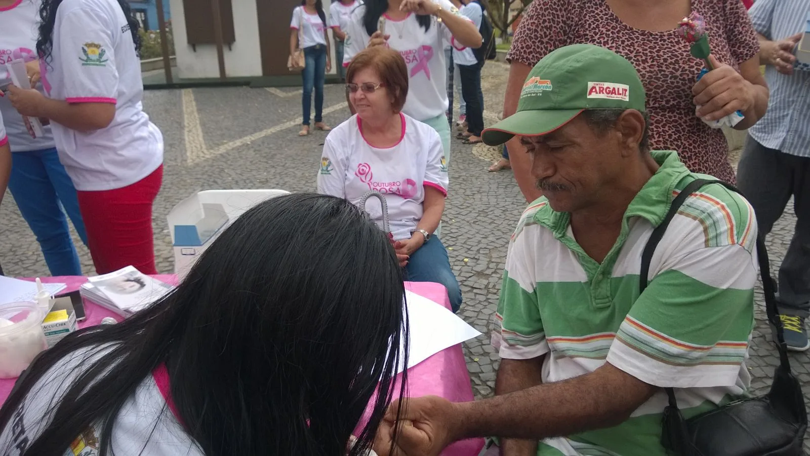 Outubro Rosa se despede com ações que antecipam o Novembro Azul