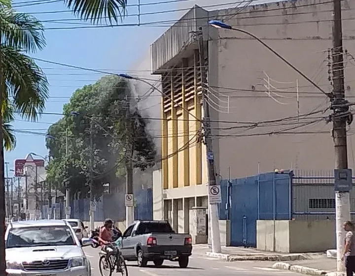 Incêndio atinge exportadora de café em Vila Velha