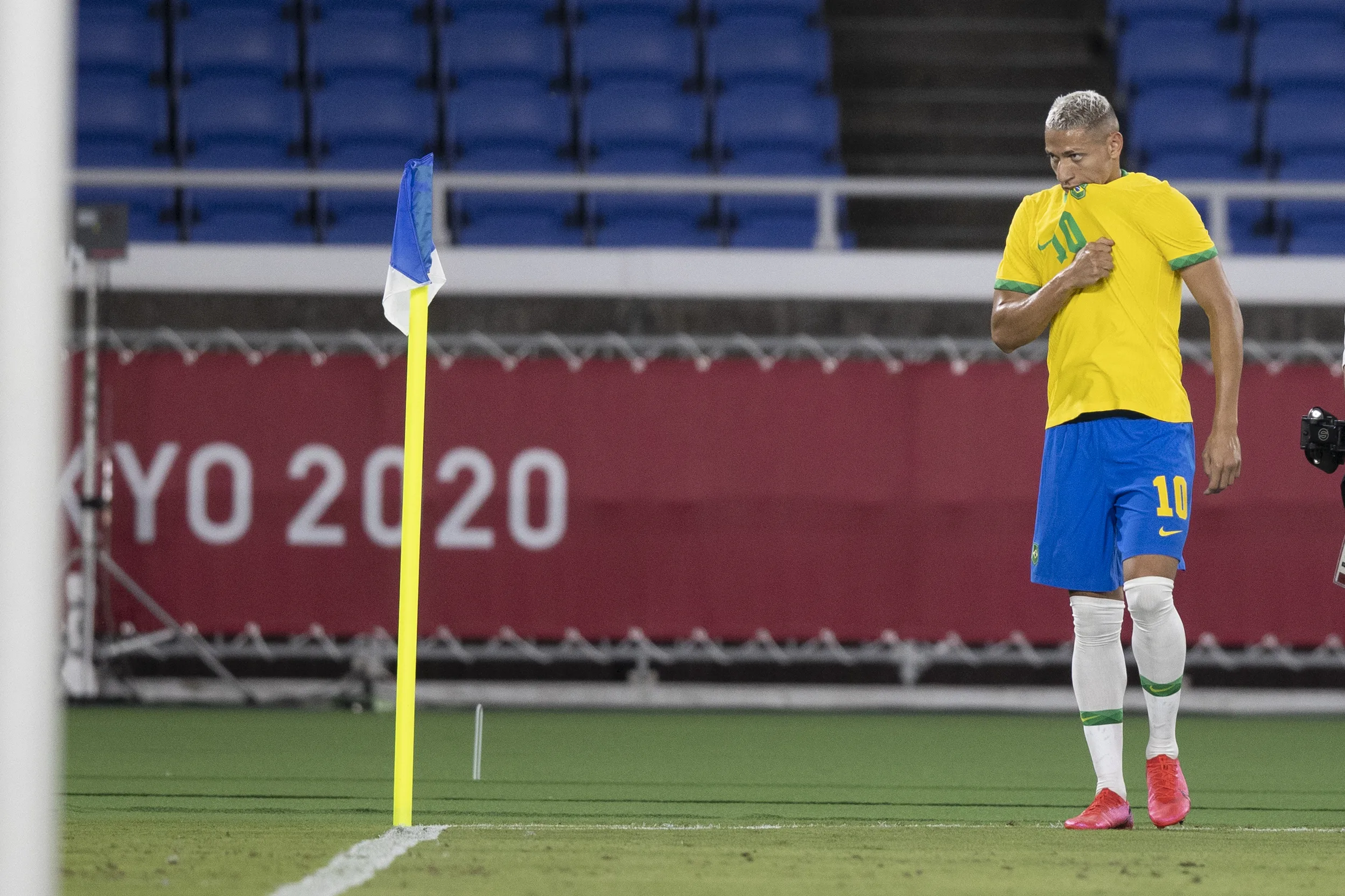 Com 3 gols do capixaba Richarlison, Brasil vence a Alemanha na estreia em Tóquio