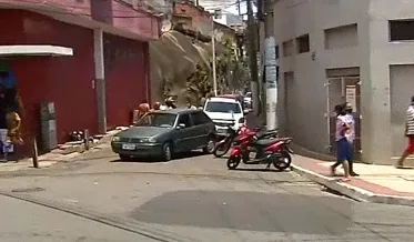 Após confusão, moradora de rua é esfaqueada na Vila Rubim