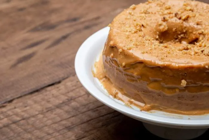 Aprenda a preparar um bolo de churros delicioso e super cremoso