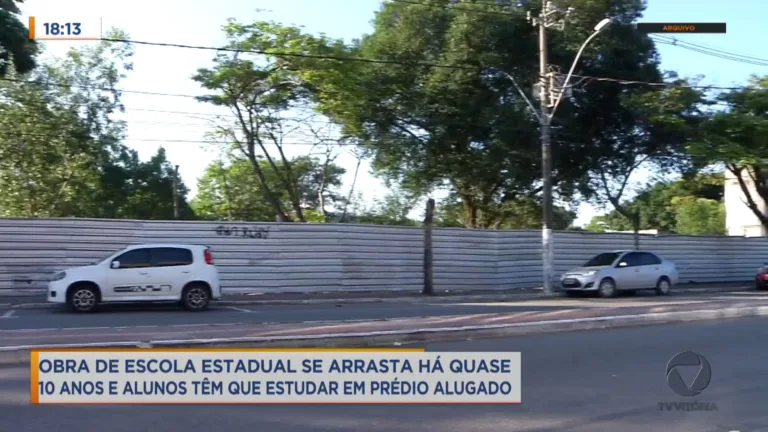 Construção de escola estadual se arrasta há quase 10 anos e alunos precisam estudar em prédio alugado