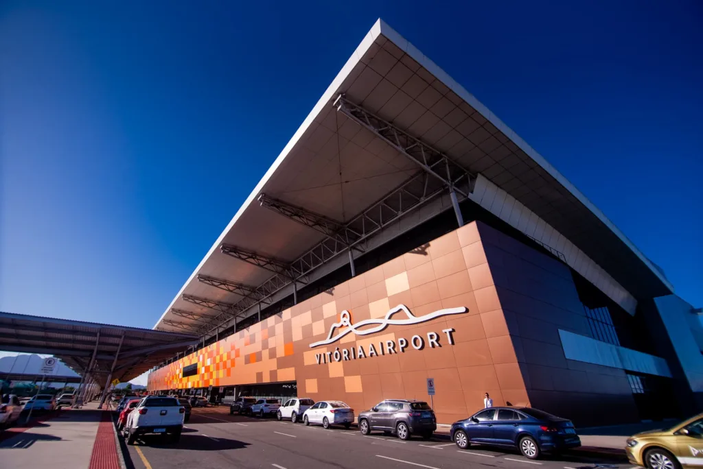 Aviões voltam a usar pista antiga no Aeroporto de Vitória