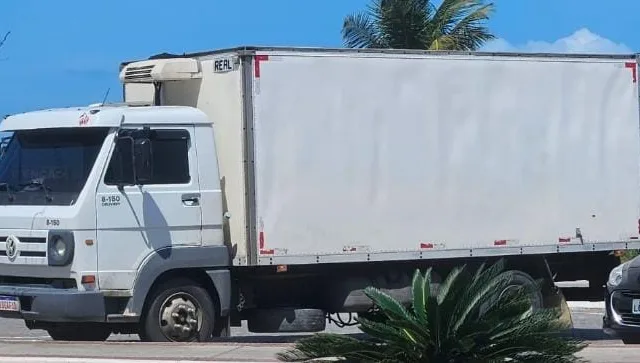 VÍDEO | Criminoso furta caminhão em Vila Velha e ameaça empresária com áudio