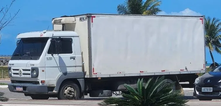 VÍDEO | Criminoso furta caminhão em Vila Velha e ameaça empresária com áudio