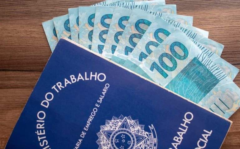 EMPREGADOR É OBRIGADO A PAGAR SALÁRIOS APÓS A CESSAÇÃO DO BENEFÍCIO PREVIDENCIÁRIO?