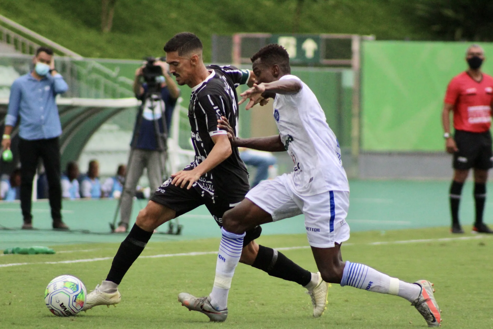 Com tempos distintos, Rio Branco e Vitória ficam no empate pelo Capixabão