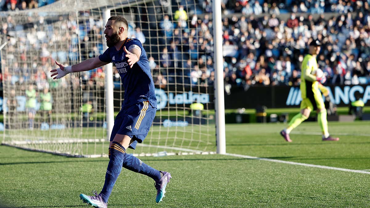 Benzema cobra 3 pênaltis e perde um, mas garante vitória do Real sobre o Celta