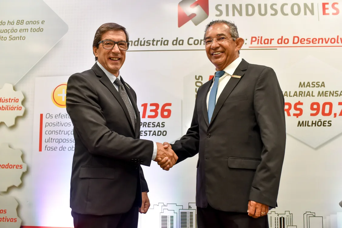 FOTOS | Empresário Douglas Vaz assume presidência do Sinduscon-ES até 2025