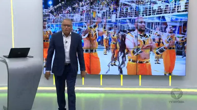 Elite do carnaval capixaba desfilou no sábado
