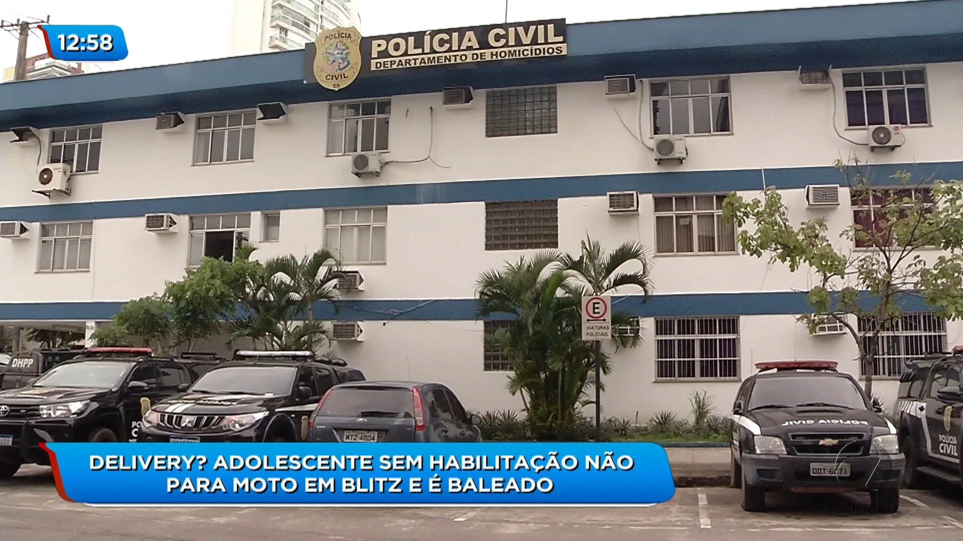 Adolescente é baleado ao furar bloqueio policial