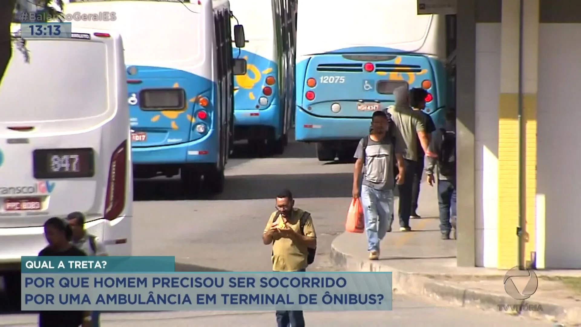 Homem é esfaqueado em ônibus, na Serra