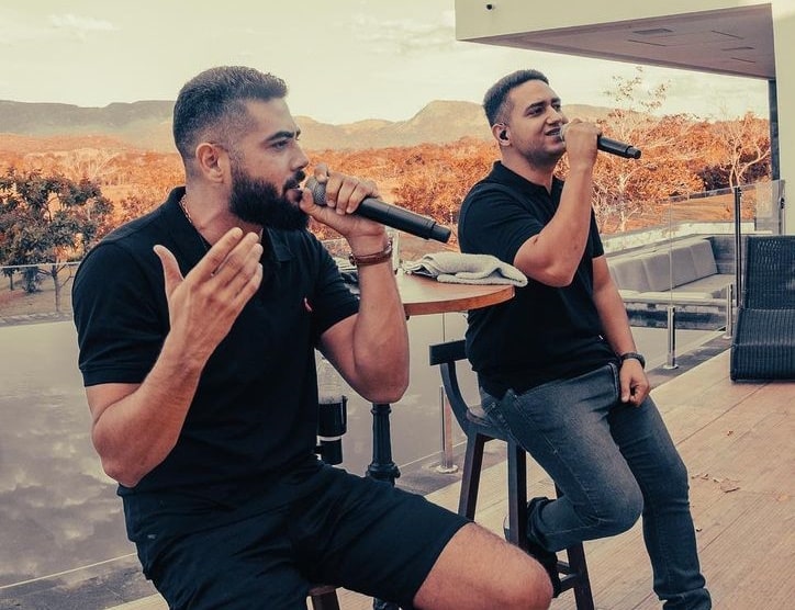 Shows de Henrique & Juliano e Atitude 67 vão agitar Guarapari no fim de semana