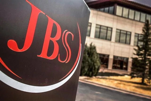 China autoriza retomada da exportação de carne de 2 unidades da JBS do Rio Grande do Sul