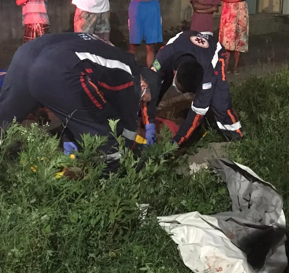 Homem é assassinado e outro é baleado em menos de duas horas em Vila Velha