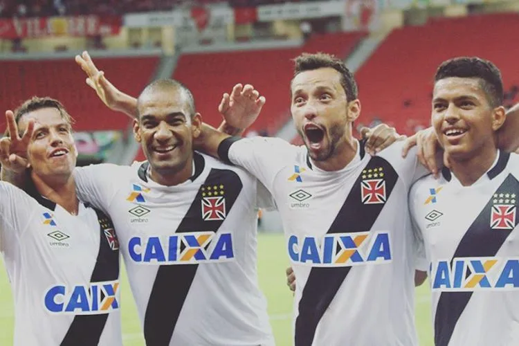 Nenê marca dois, Vasco vence o Vila Nova e mantém ponta da Série B