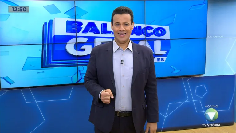 Motoboy é atingido por carro em alta velocidade na Rodovia do Sol e morre