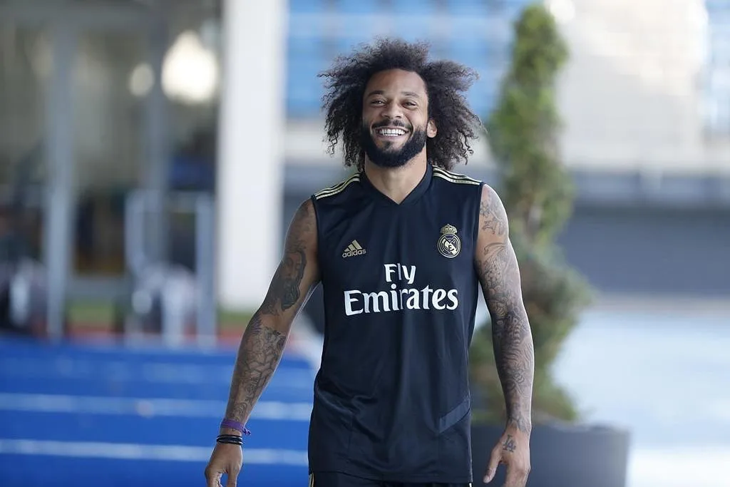 Com dor nas costas, Marcelo desfalca Real Madrid contra PSG na Liga dos Campeões