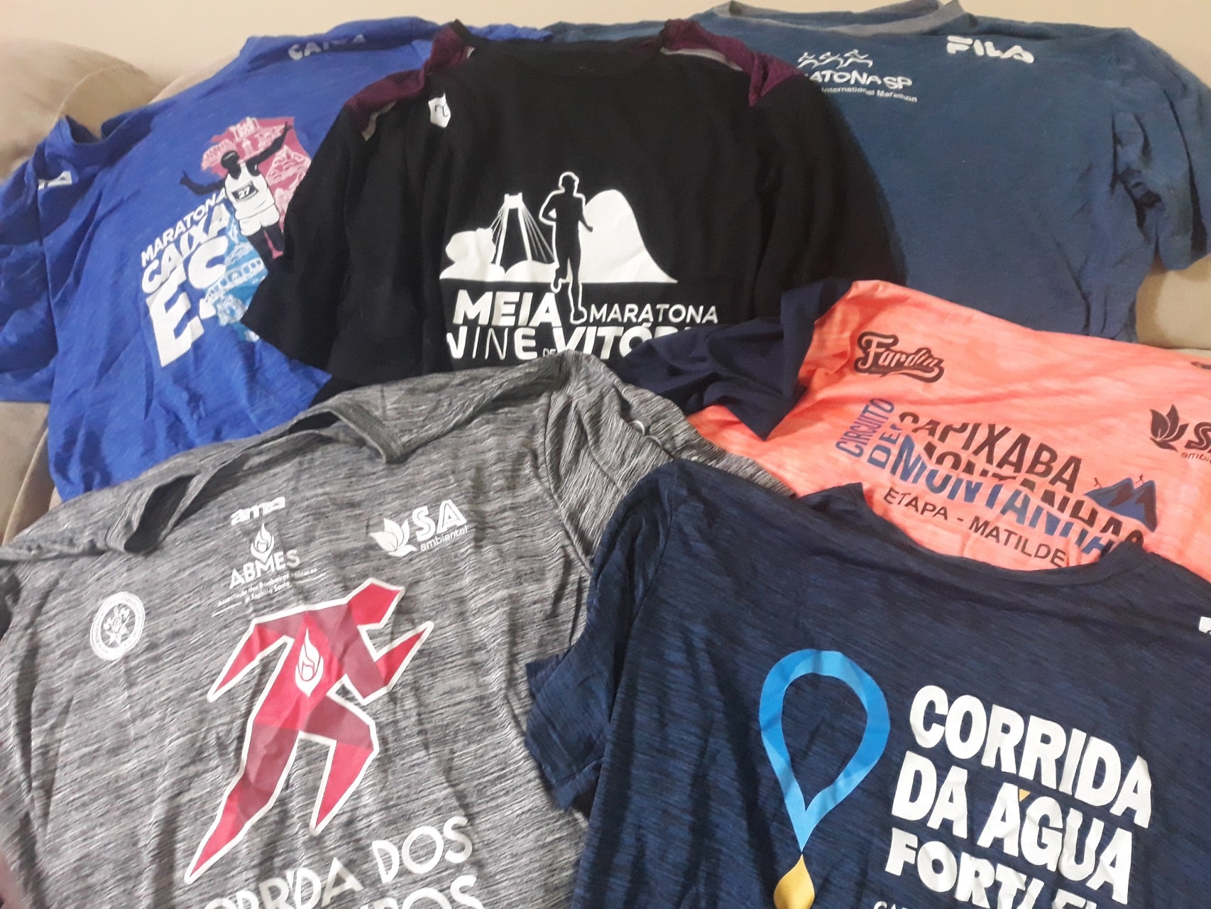 Campanha arrecada camisas de corrida para pessoas em situação de rua