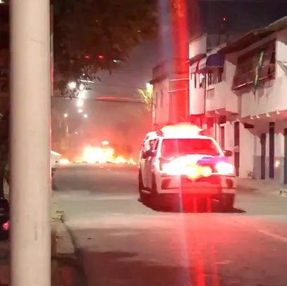 VÍDEO | Moradores de Central Carapina protestam por morte de jovem