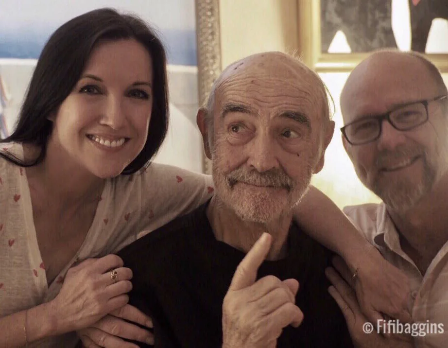 Última foto pública de Sean Connery mostra o ator sorrindo ao lado do filho