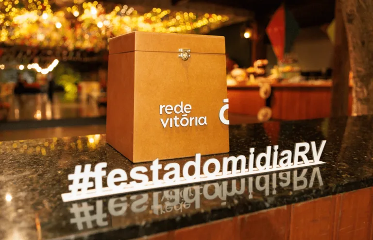 Rede Vitória faz arraiá para comemorar Dia do Mídia