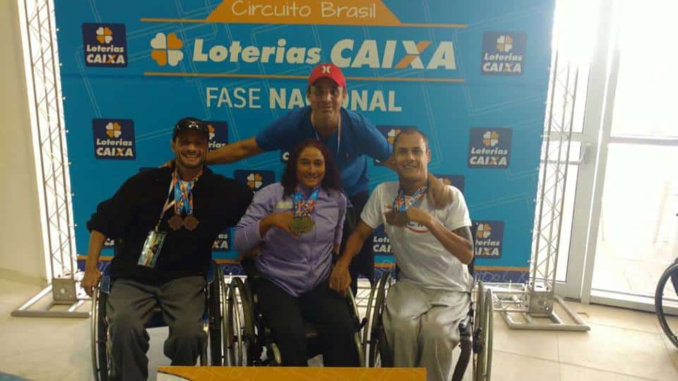 Trio volta de Brasileiro de natação com 9 medalhas e atleta reafirma índice para Paralimpíadas