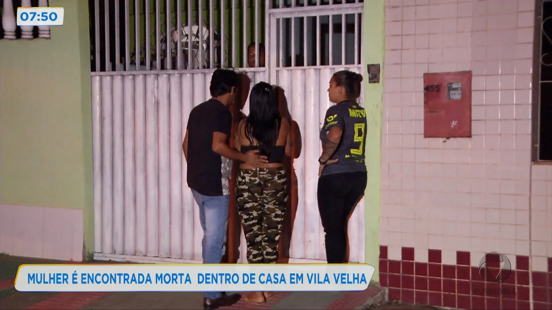 Mulher é encontrada morta dentro de casa em Vila Velha