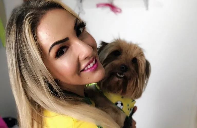 Vem, Bicho_Podcast: conheça o cachorro com 'cara de gente' nascido em Vila Velha e o pet da sorte da locutora Penélope