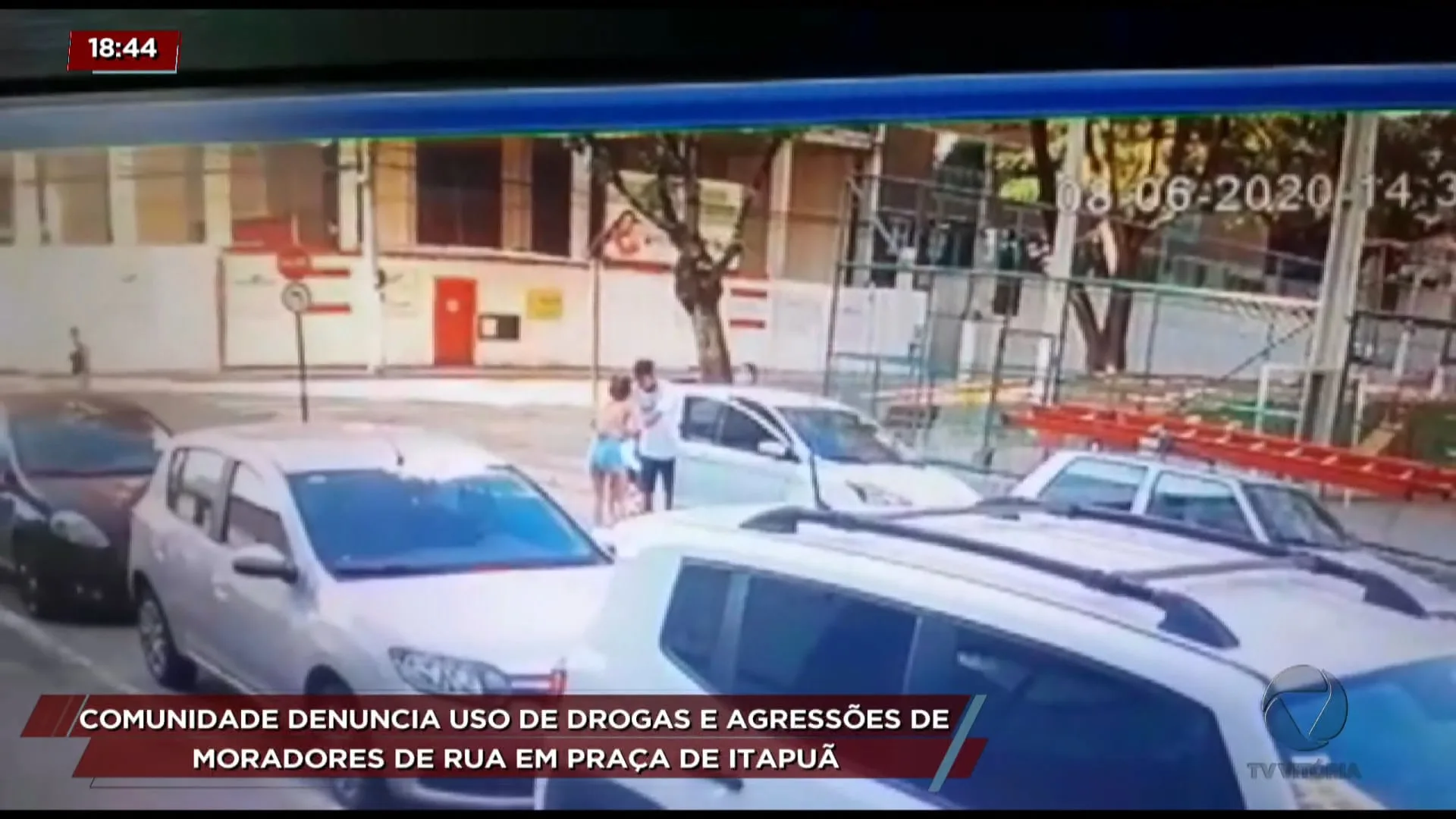 Comunidade denuncia uso de drogas e agressões de moradores de rua em praça de Itapuã