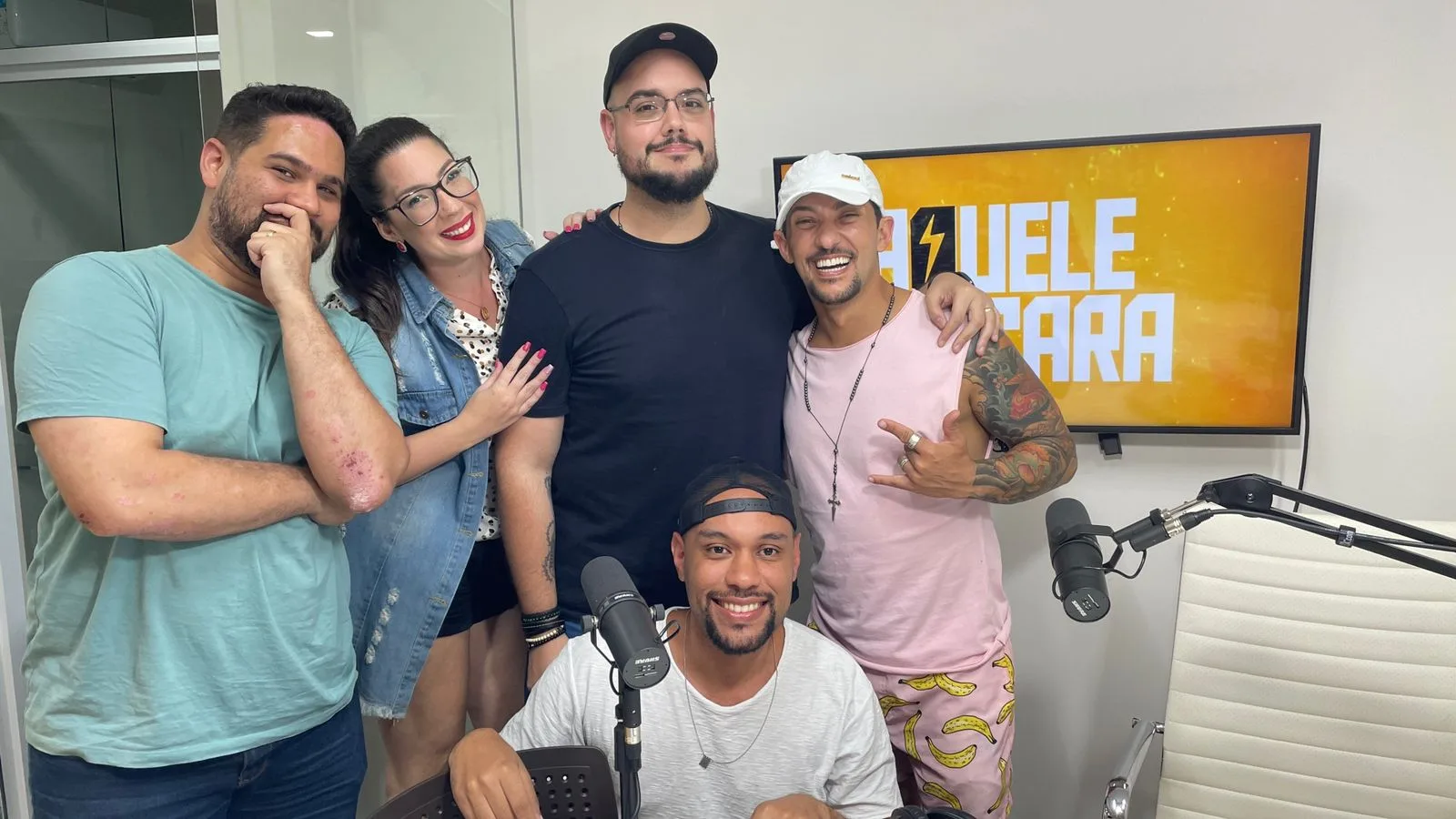 Podcast AqueleCara recebe o humorista Rodrigo Rosseti, o Guarda da Depressão. Confira!