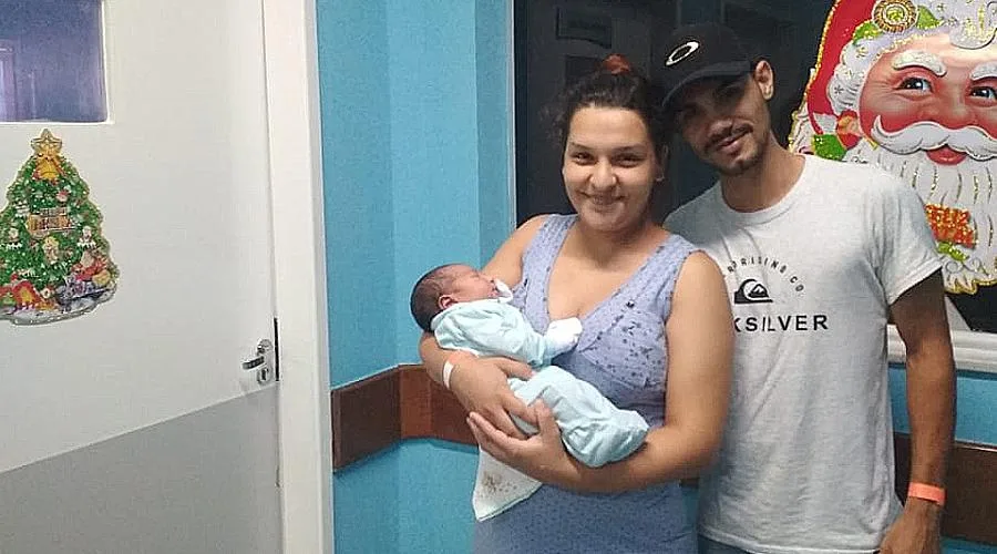 Bebê com mais de 4 quilos nasce no HMC um dia depois de reinauguração de hospital em VV