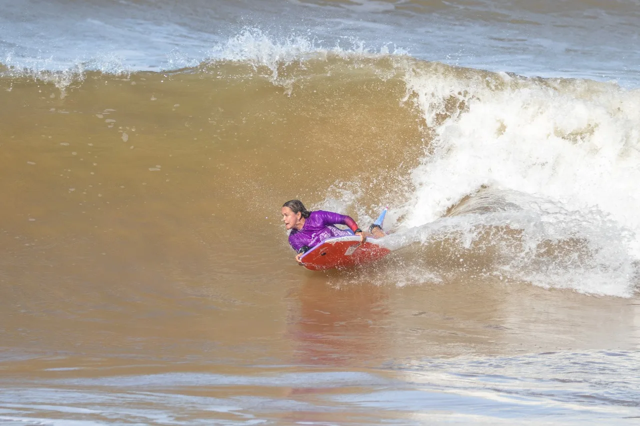 Mundial de Bodyboarding feminino do ES conhece as campeãs neste sábado