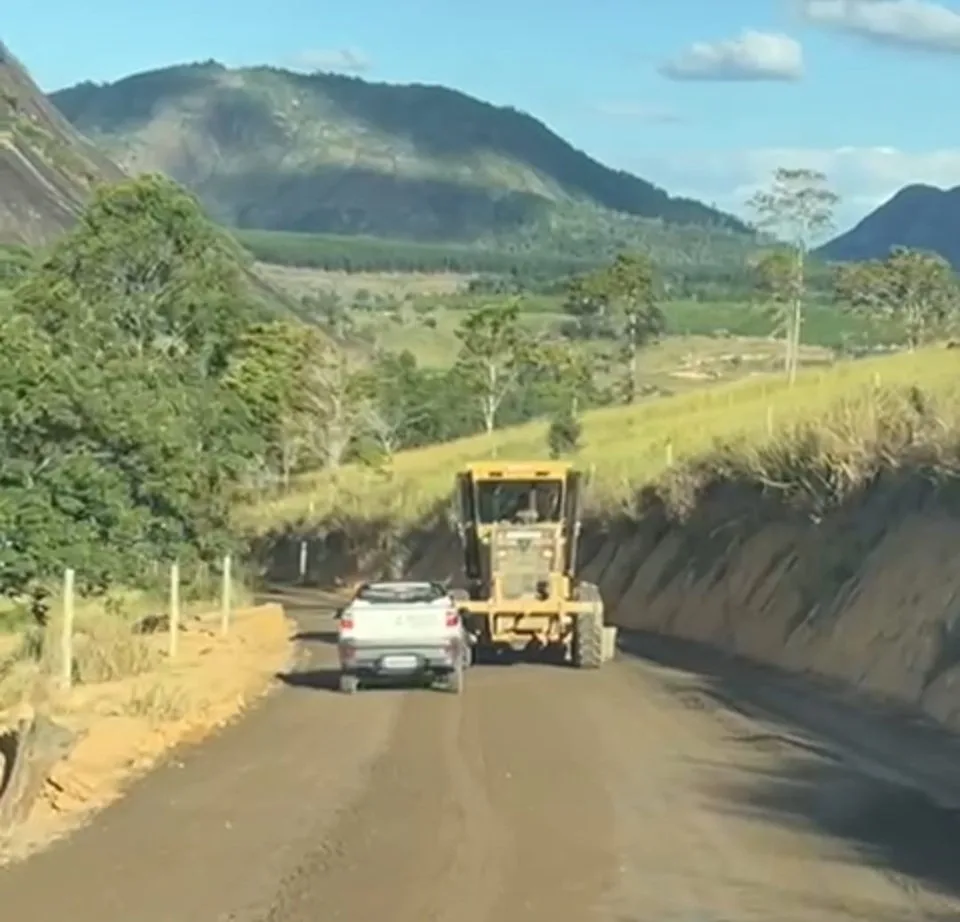 Obra deixa rodovia de Nova Venécia em sistema "pare e siga"; veja o trecho