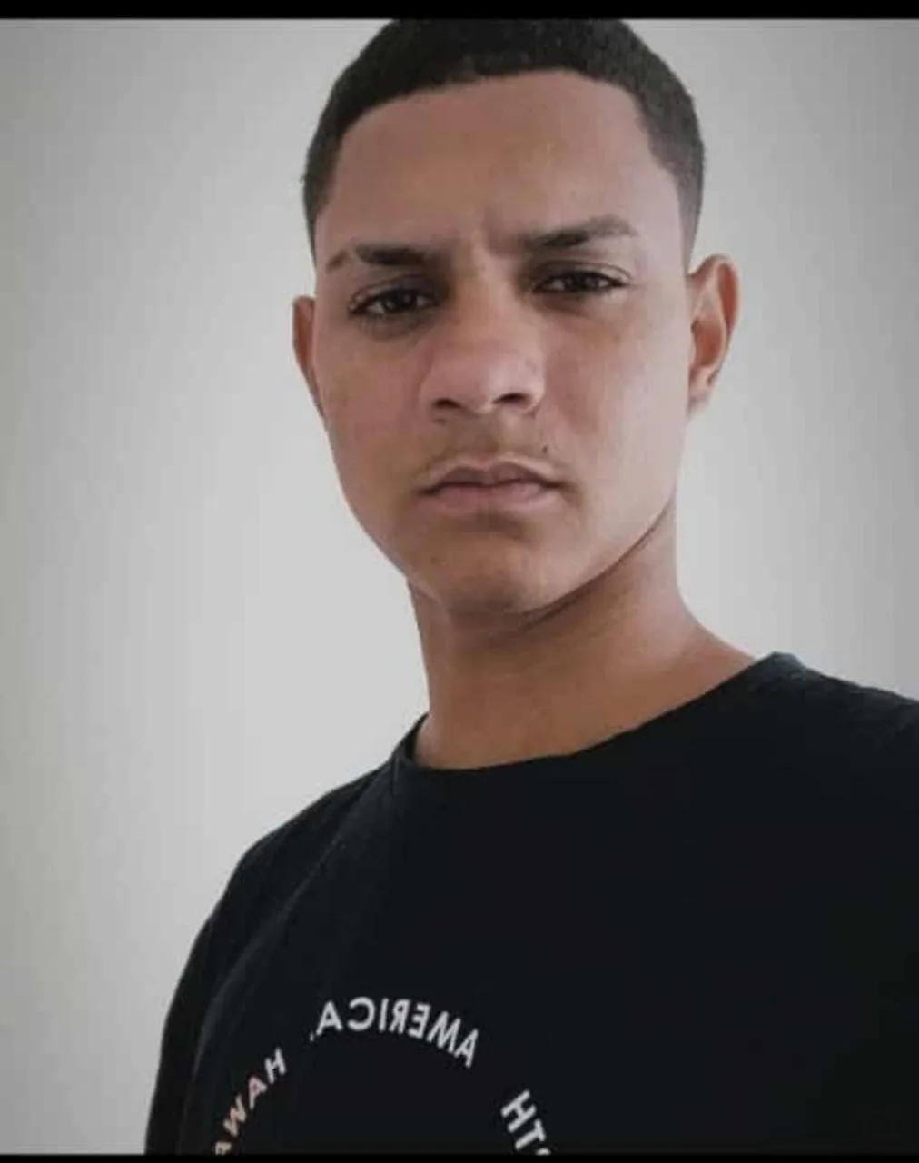 Jovem suspeito de tráfico de drogas é morto durante ação policial em Cariacica