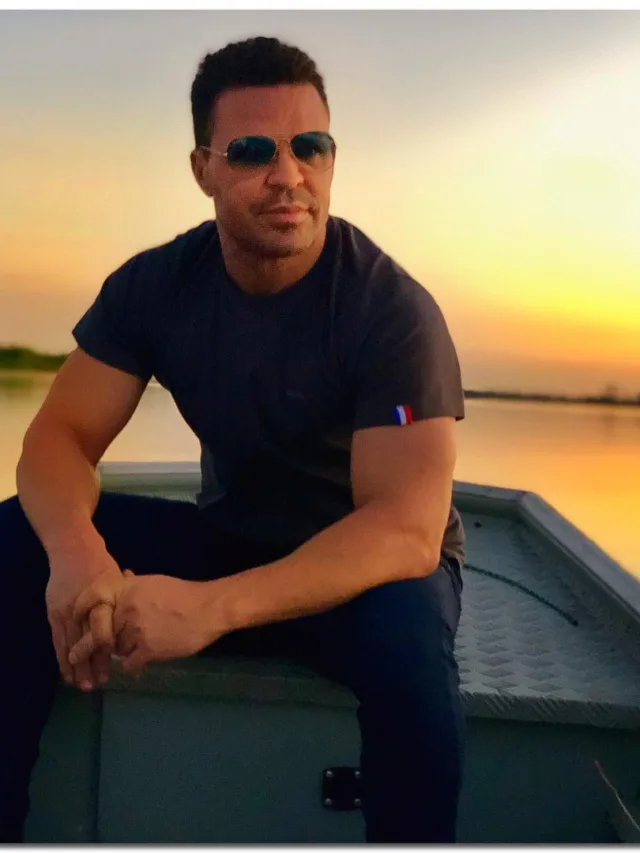 Cantor Eduardo Costa defende mulher que estava sendo agredida: 'agora vamos ver se ele é macho!'