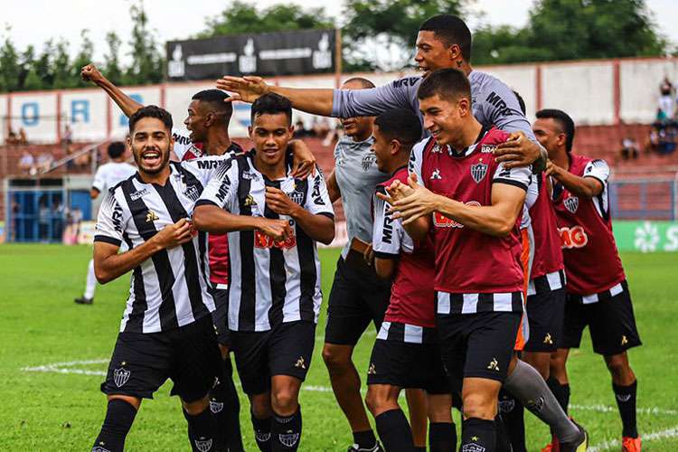 Atlético-MG e Grêmio goleiam e se enfrentam nas oitavas de final da Copinha