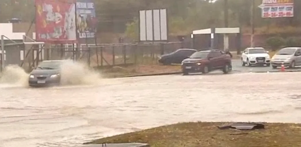 Chuva no ES deixa 10 pessoas desalojadas na Serra e Guarapari