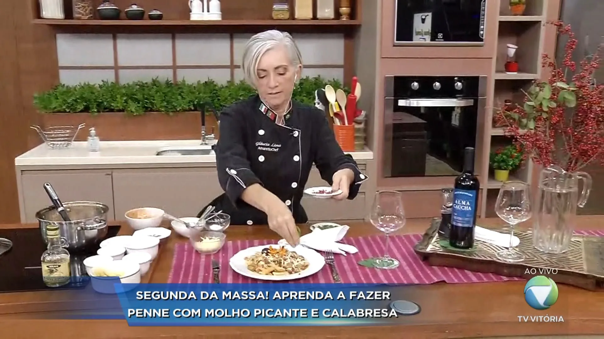 Espaço gourmet: Penne com molho picante