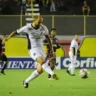 Vitória vence Brasil de Pelotas e se afasta da zona de rebaixamento