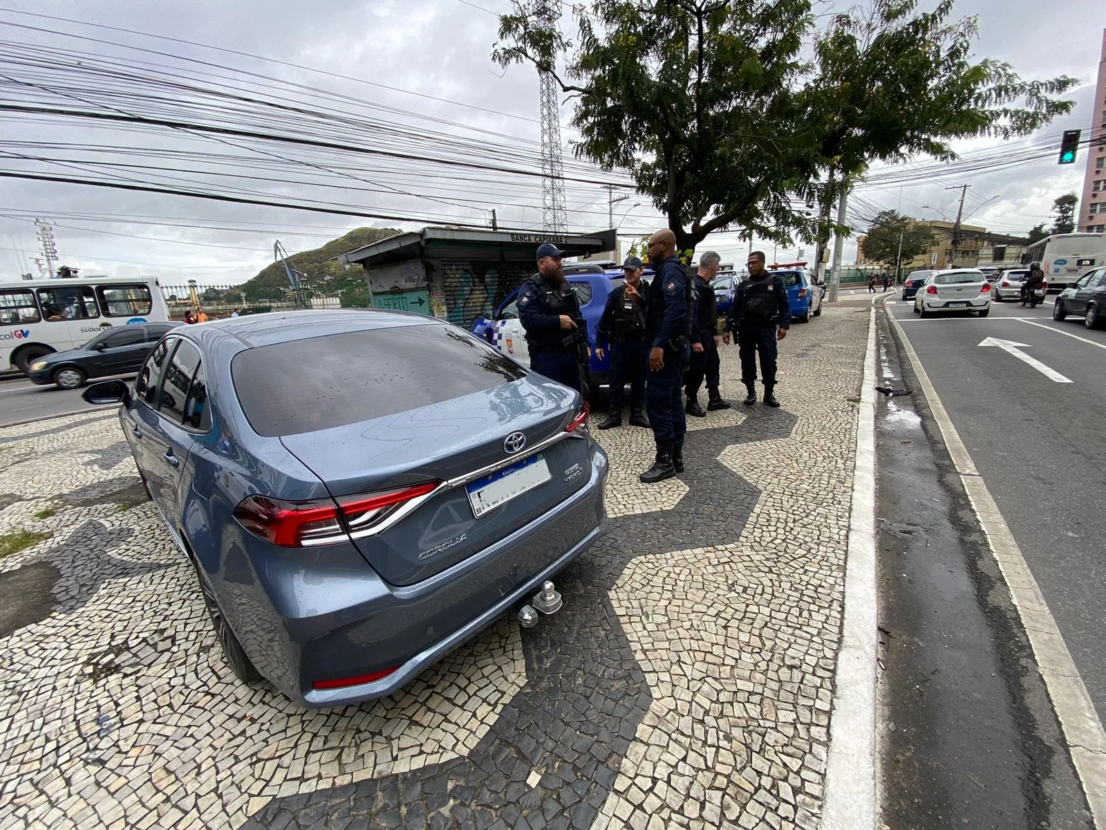 Advogado é flagrado com carro roubado ao passar por cerco inteligente em Vitória